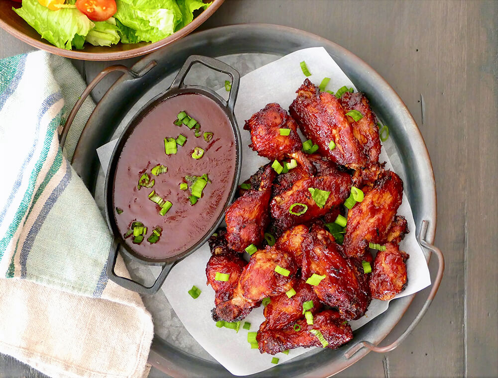 Baked Chicken Wings with Coffee Flavored Barbecue Sauce